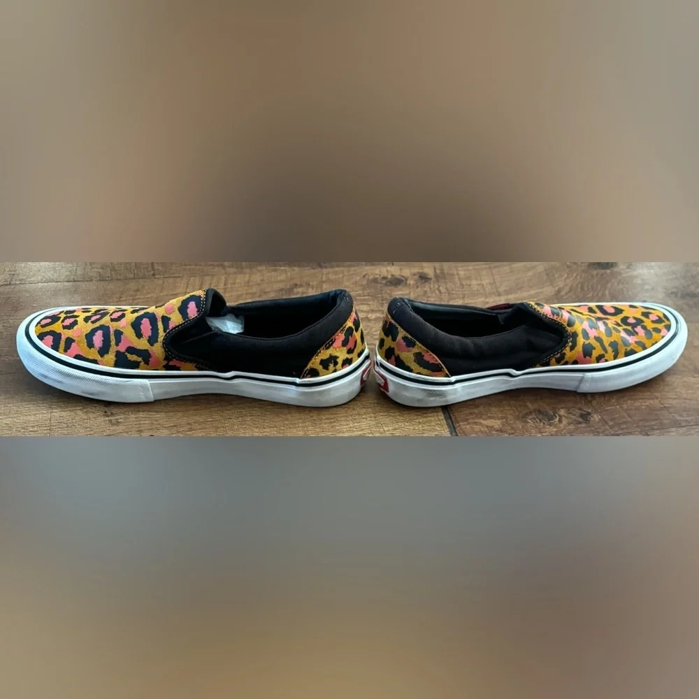 Vans off the wall slip on Pro 